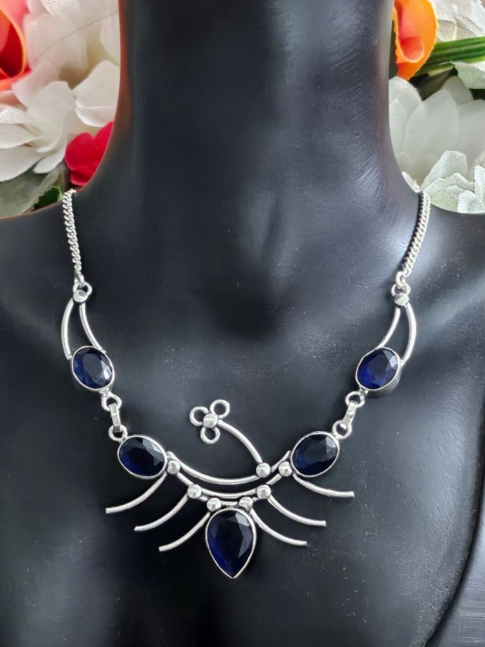 Collier en argent sterling 925 avec pierre tanzanite