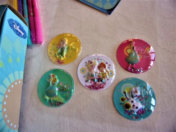 Coffret Reine des Neiges - création ..stickers - NEUF - photo numéro 2