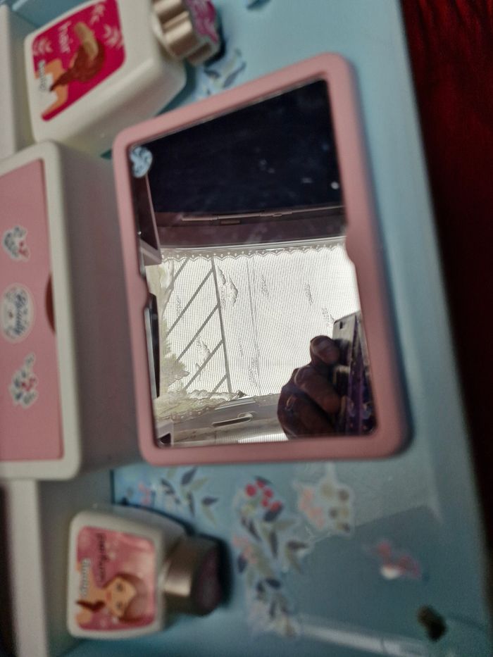 Magnifique vanity maquillage garni - photo numéro 9