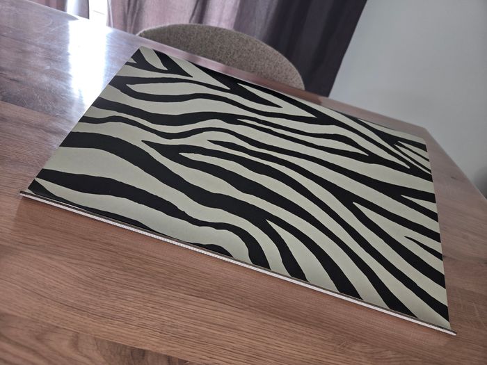 Repose ordinateur motif zèbre ikea