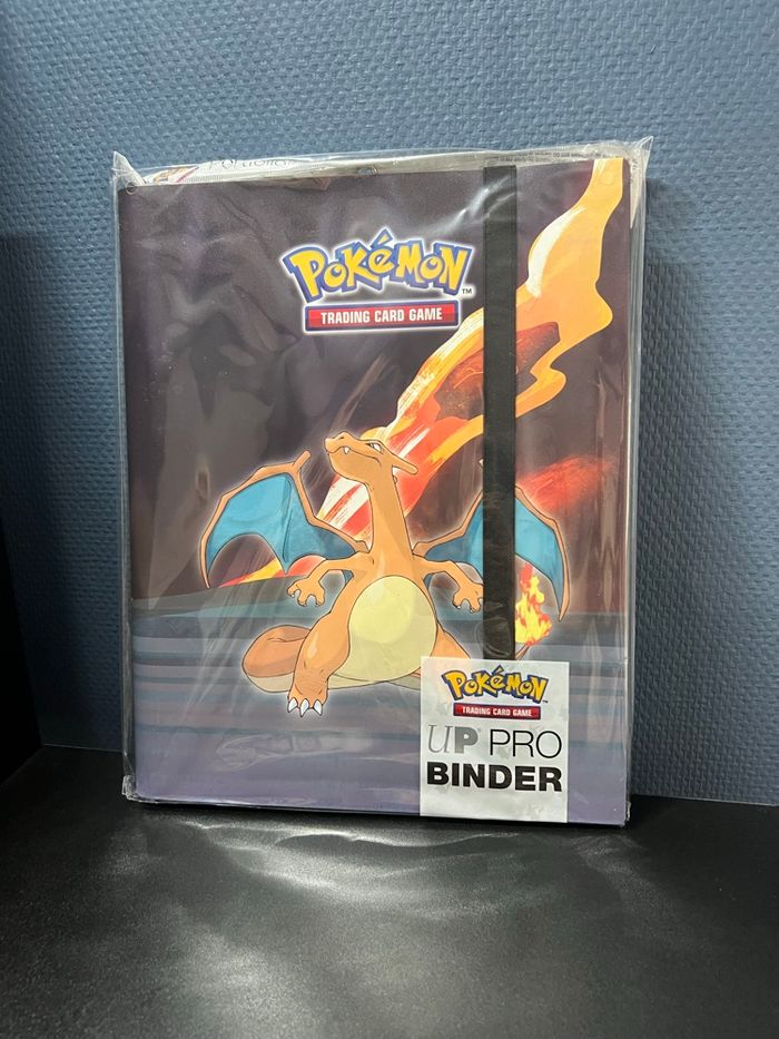 Classeur Pro Binder Dracaufeu - Ultra Pro - photo numéro 2