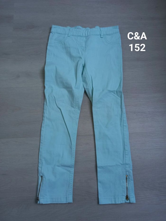 Pantalon bleu clair C&A taille 152