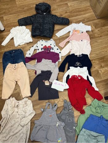 Lot des vêtements 18-24 mois