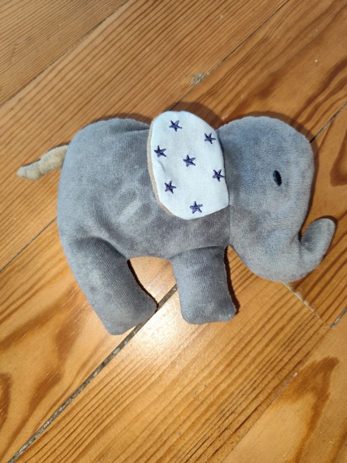 Peluche éléphant