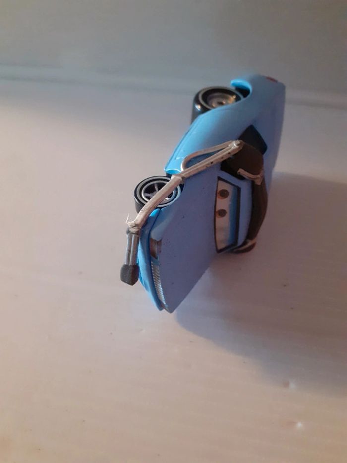 Cars véhicule d'écurie - photo numéro 4