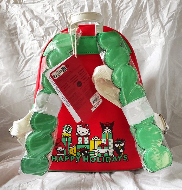 Sanrio - Hello Kitty - Winter Wonderland - Mini Sac à Dos Loungefly - photo numéro 3