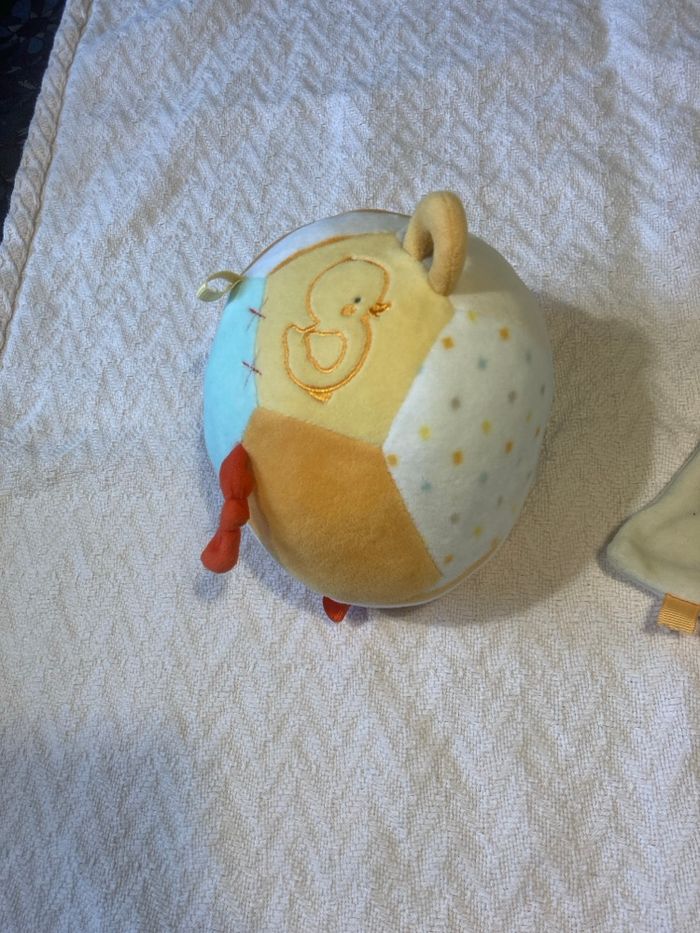Doudou + balle - photo numéro 3
