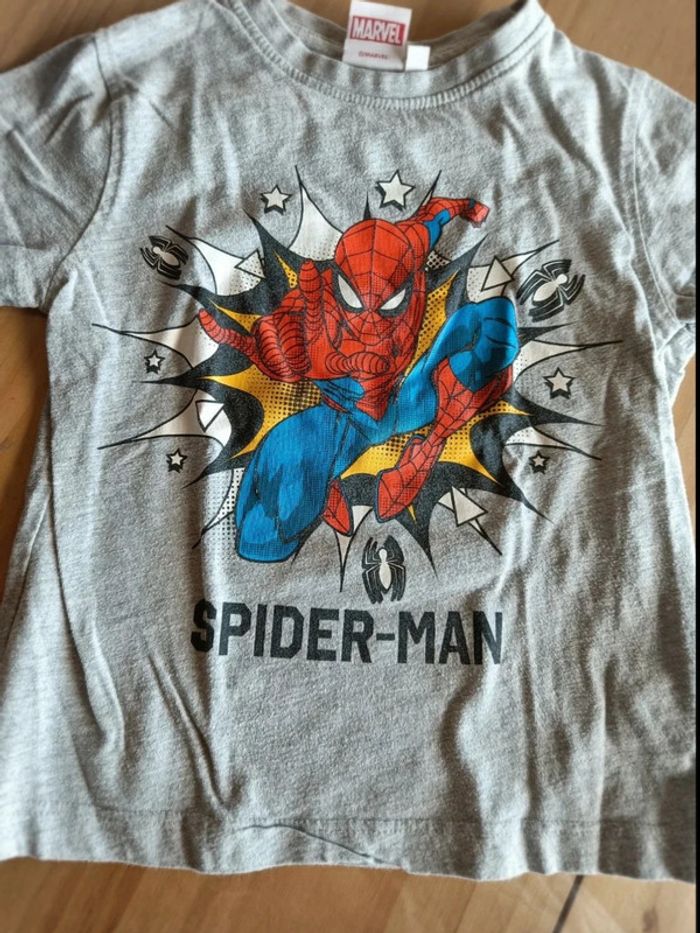 T shirt spiderman