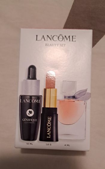 🌟 Coffret Lancôme Mini – Rouge à Lèvres, Parfum & Crème Visage 🌟