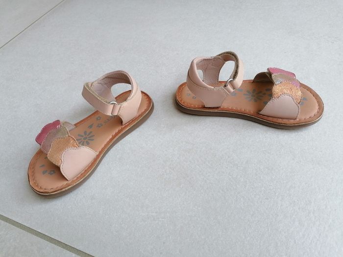 Superbes 😍 sandales 'Kickers' - photo numéro 5