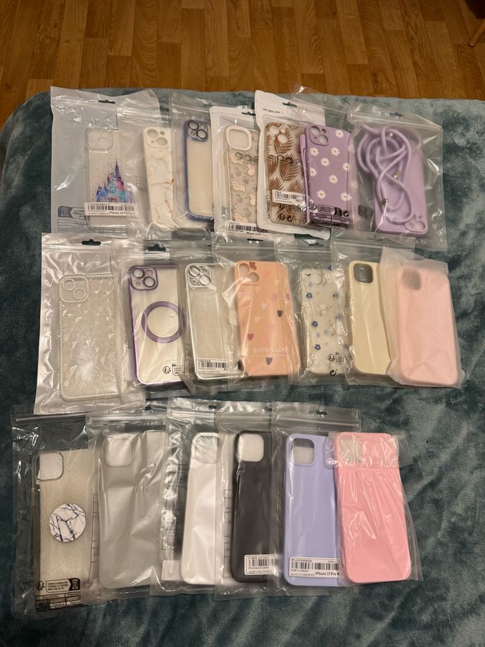 Vend lot de 20 coques pour iPhone 14 plus