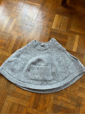 Poncho gris