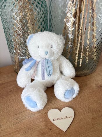 Ours blanc bleu attrape rêves