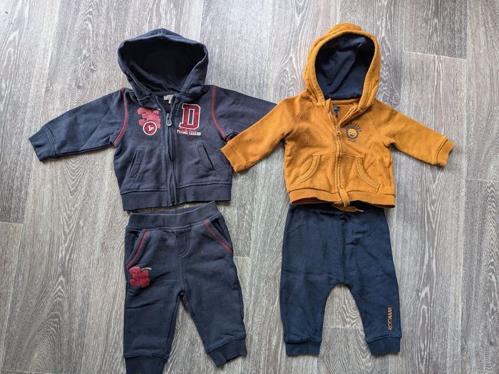 2 ensembles joggings bébé 6mois