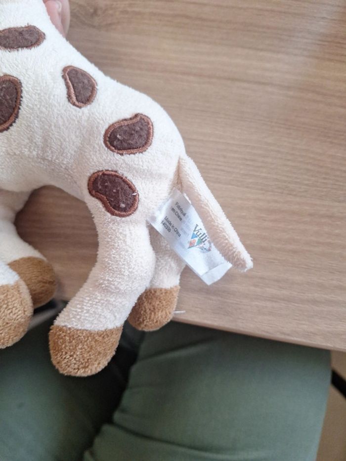 Pelluche Sophie la girafe - photo numéro 2
