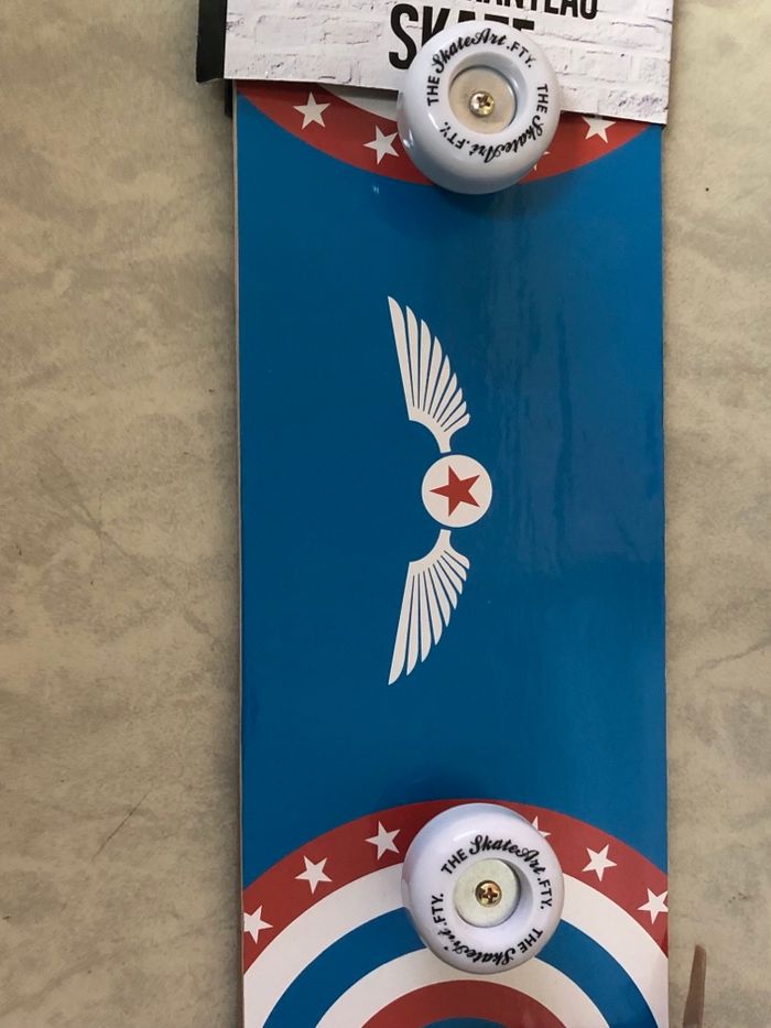 Porte manteau skateboard - photo numéro 3