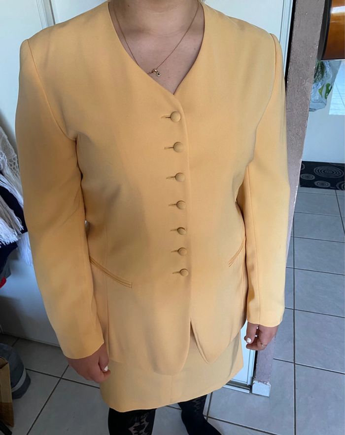 Ensemble tailleur + Jupe orange pastel - photo numéro 4