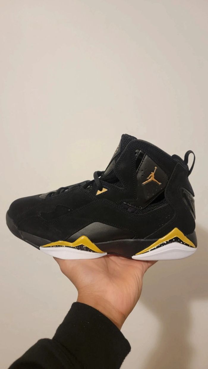 Jordan True Flight