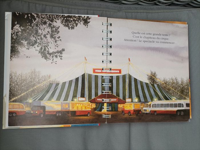 Livre " le cirque" - photo numéro 3
