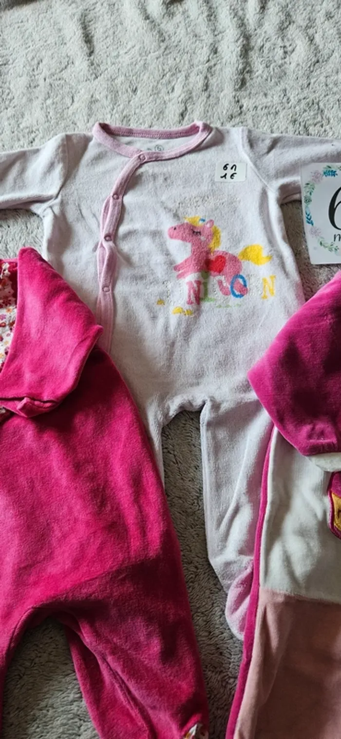 Lot 3 pyjama 6 mois - photo numéro 3