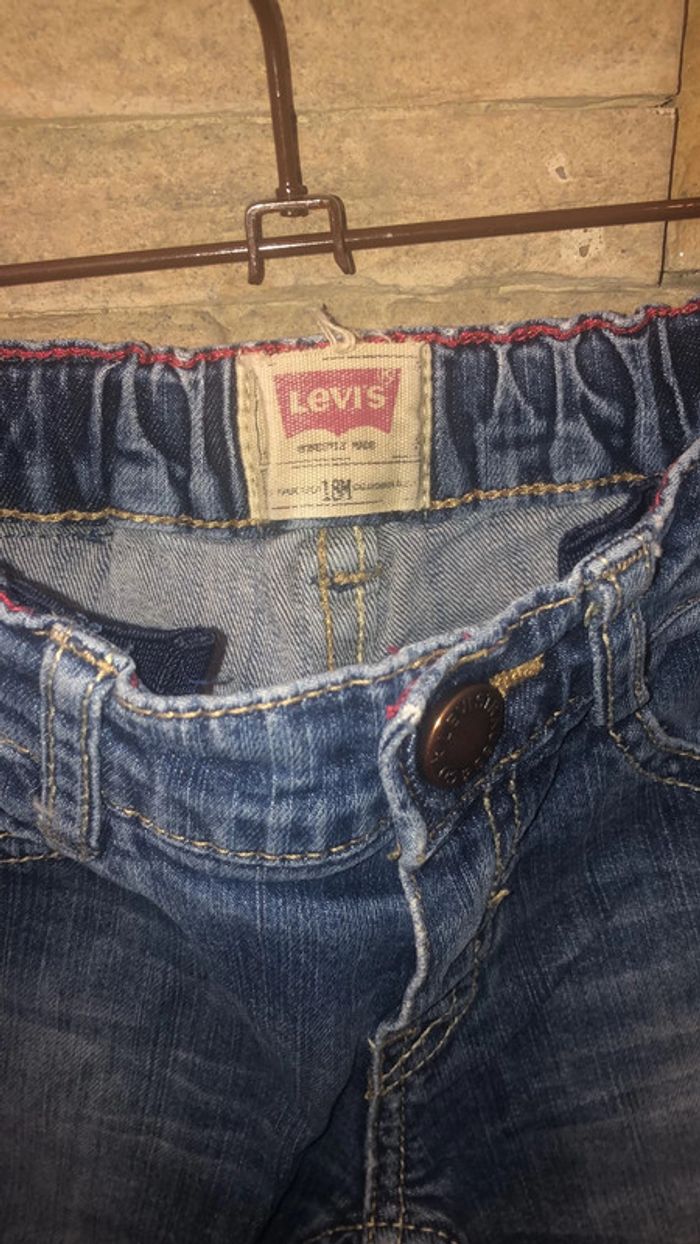 Jean Levi’s 18 mois - photo numéro 2