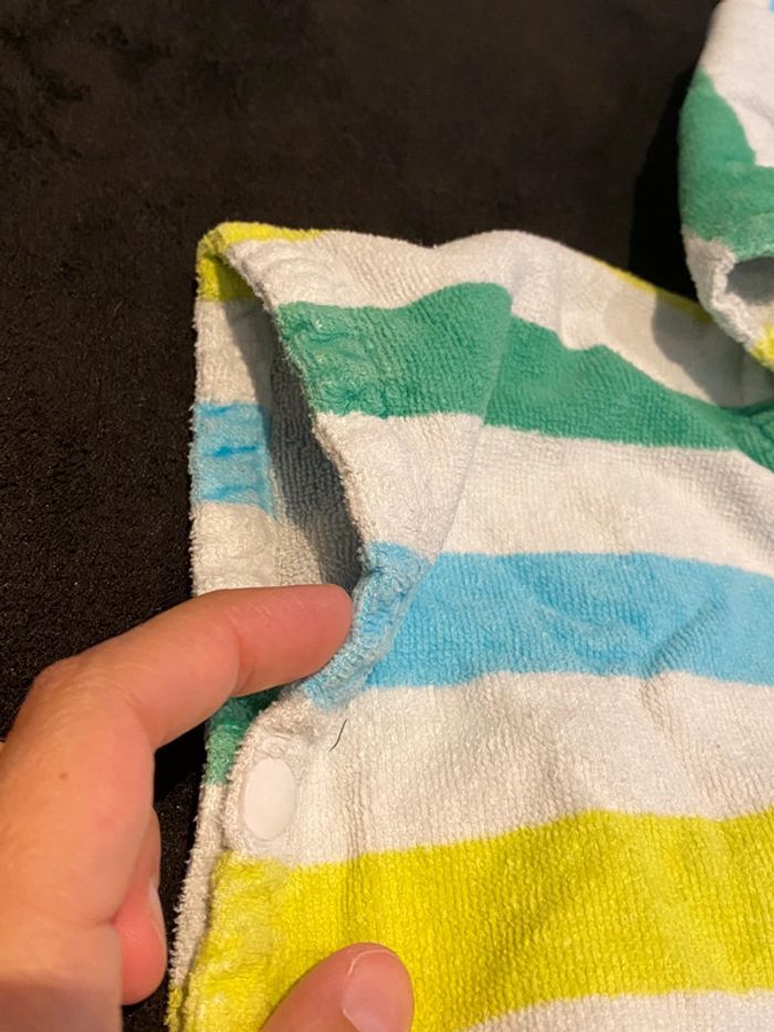 Poncho de bain 6 mois - photo numéro 2