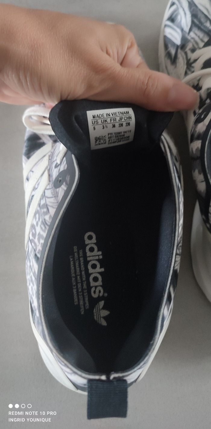 Baskets blanches et grises Adidas taille 36 - photo numéro 4