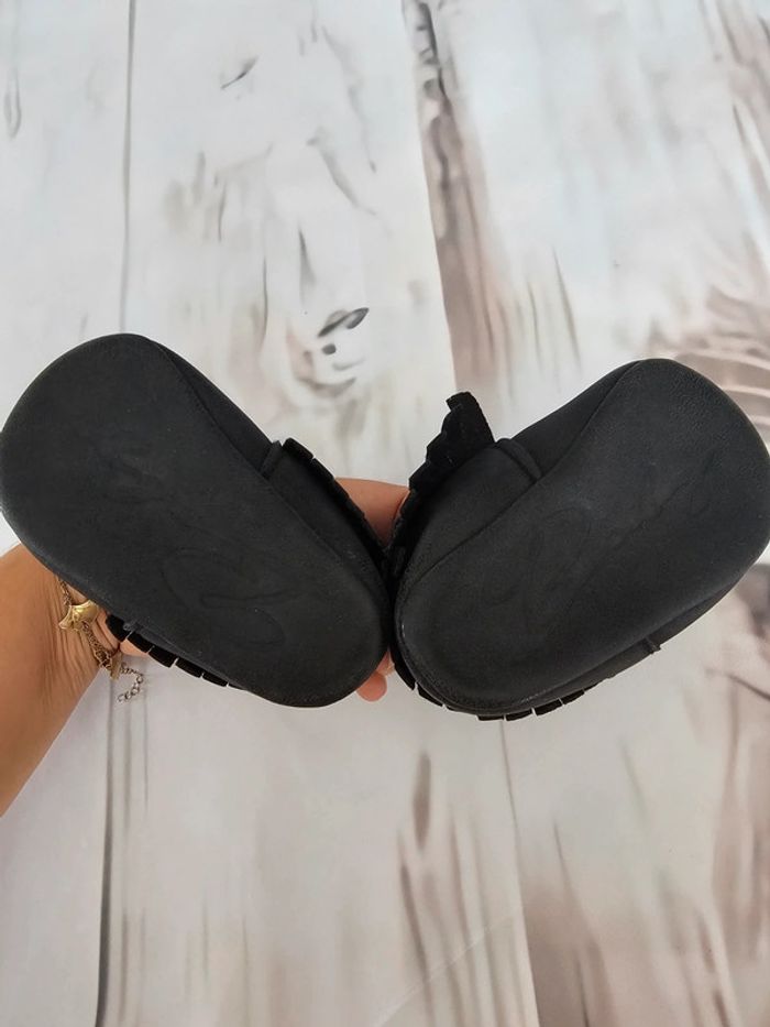 Paire de chaussures 6/12 mois - photo numéro 2