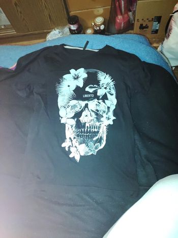 Tee-shirt noir liberto