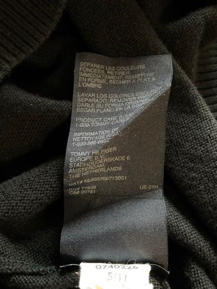 Pull col V noir pour homme Tommy Hilfiger taille M 596 - photo numéro 9