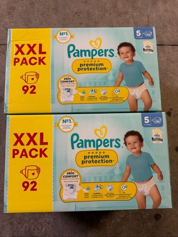 Lot de 2 cartons de couches taille 5 Pampers premuim