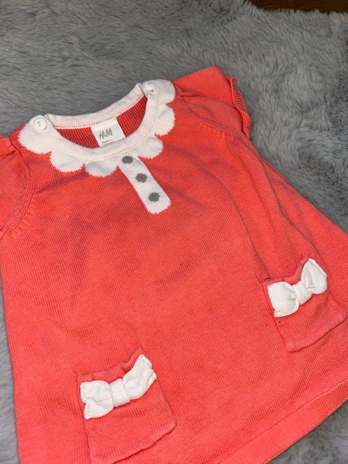 Robe rose et blanche - 1 mois - H&M - photo numéro 3
