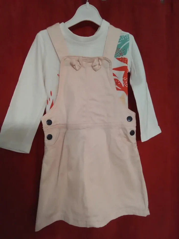 (107)robe avec tee shirt manches longues 24 mois