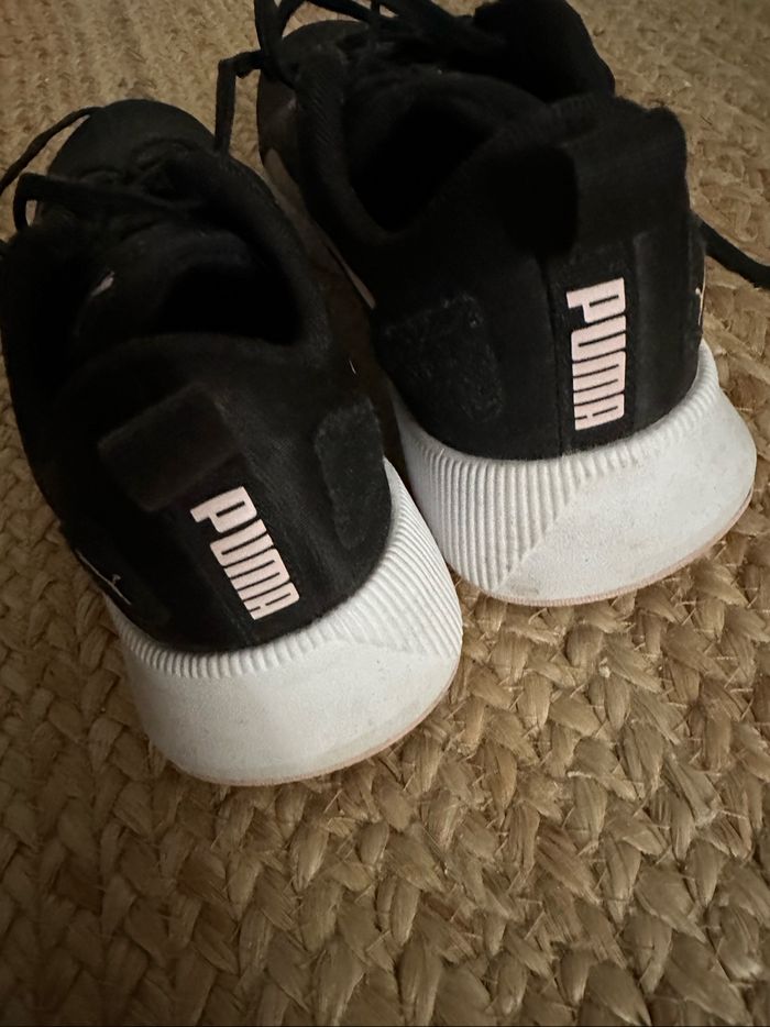 Basket puma noir/rose running pointure 38.5 tres bon état - photo numéro 5