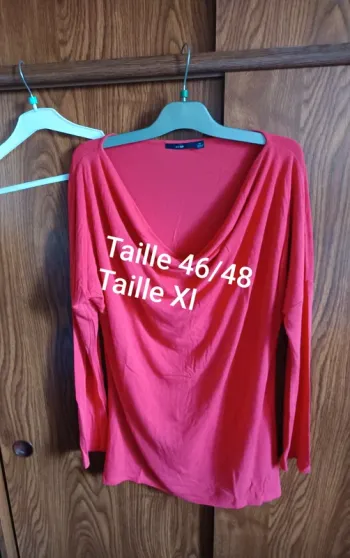 T shirt orange manche longue col bénitier taille 46/48