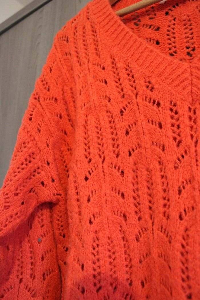 Pull rouge - photo numéro 4
