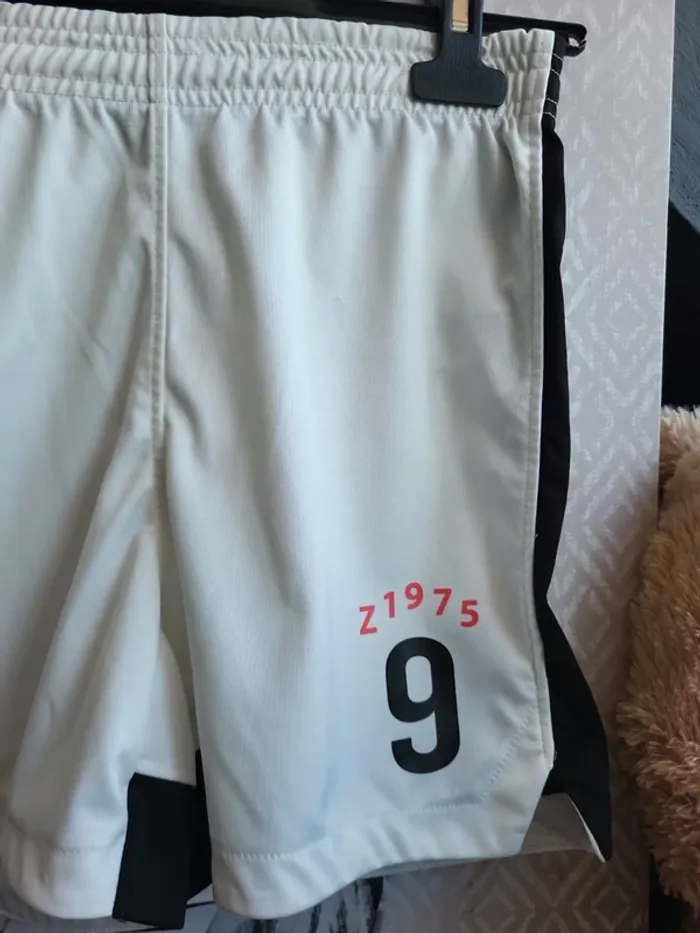 Short Foot Zara. 10ans - photo numéro 3