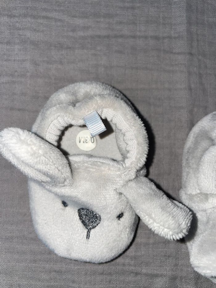Chaussons bébé 0 3 mois neuf - photo numéro 2