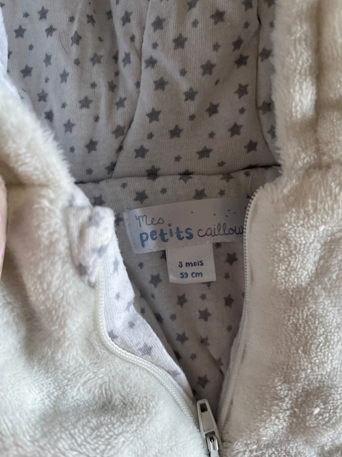 Lot de 2 combinaisons chaudes taille 3 mois - photo numéro 4