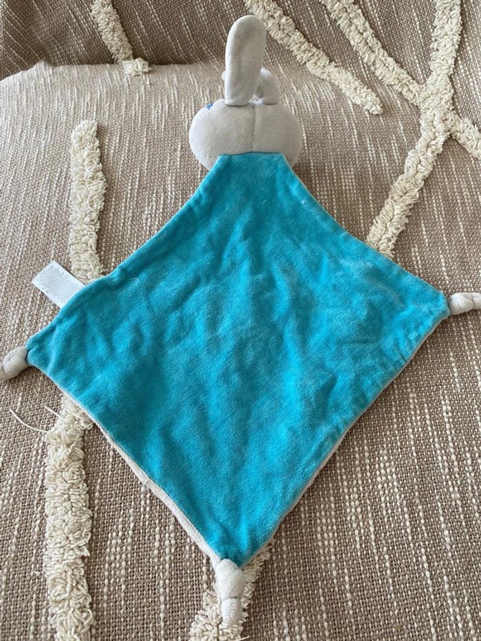 Peluche doudou plat 42cm Frugi lapin indien bleu et gris très bon état - photo numéro 3