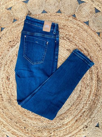 Jean femme 38 Zara