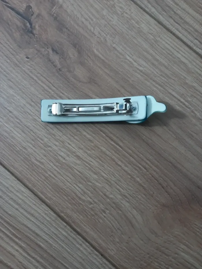 Barrette baleine bleu - photo numéro 2
