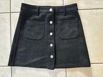 Jupe noire boutonnée