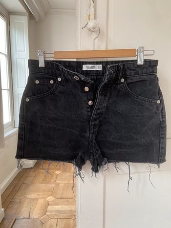 Short jean noir Pull&Bear taille 36