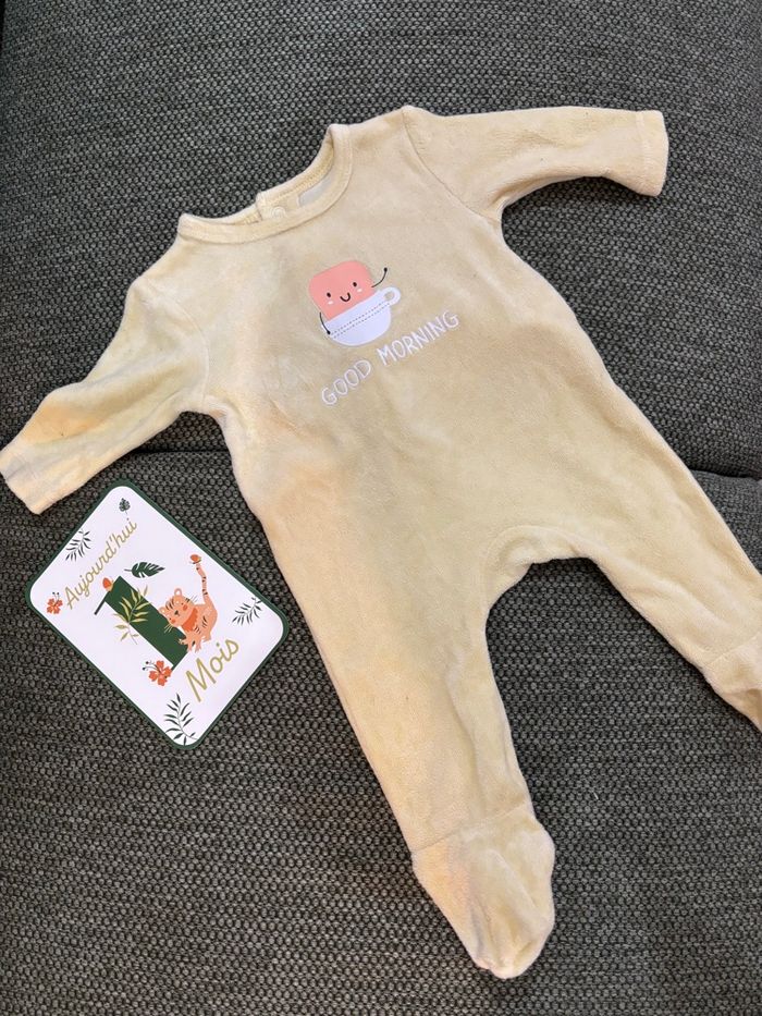 Pyjama 1 mois