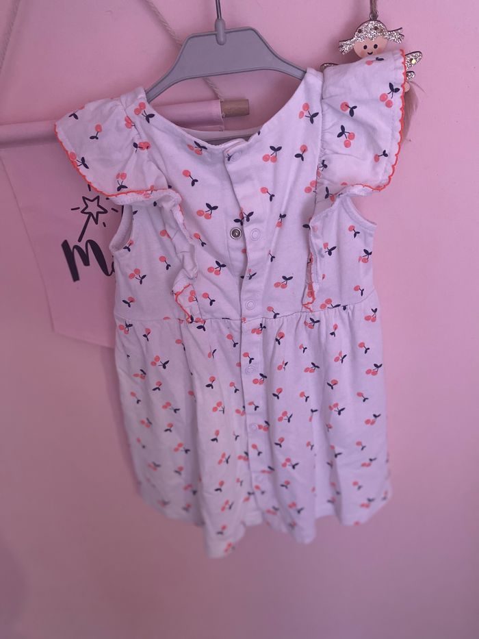 Robe cerise - photo numéro 4