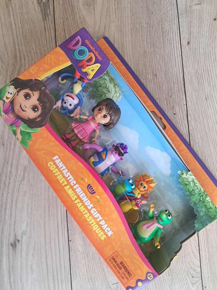 Coffret figurines dora l'exploratrice neuf - photo numéro 2