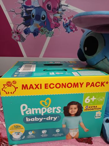Pampers couches bébé taille 6+ carton neuf