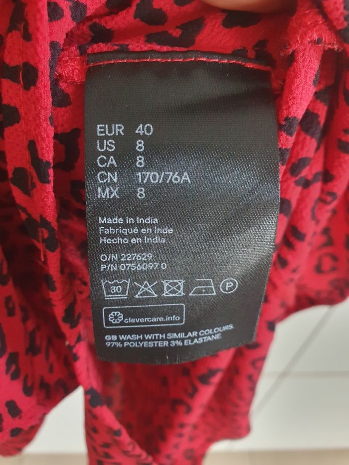 Combishort  manches longues rouge léopard H&M T. M - photo numéro 5
