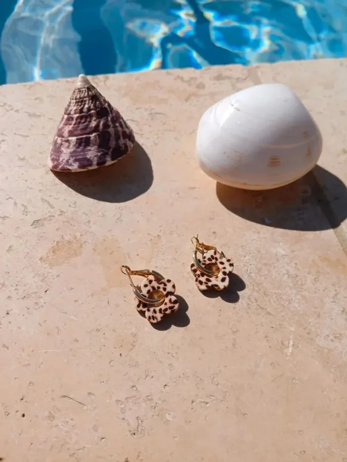 Boucles d'oreilles fleurs motif léopard or doré acier inoxydable summer - photo numéro 2